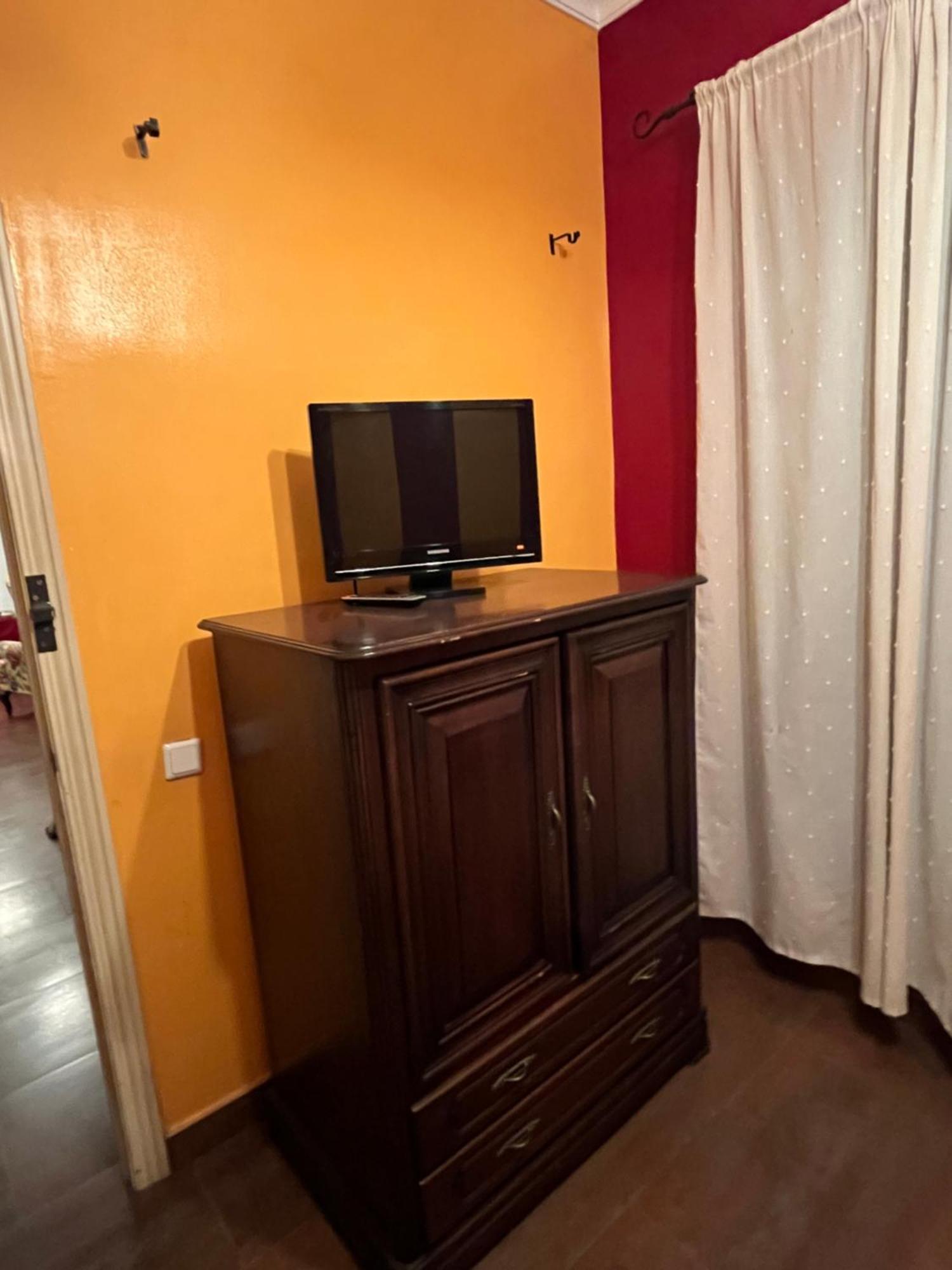 Apartamento En Pleno Centro De Marchena 3 Dormitorios 3 Banos Privados Экстерьер фото